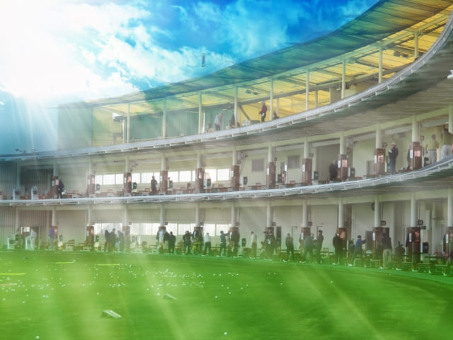 大型ゴルフ練習場