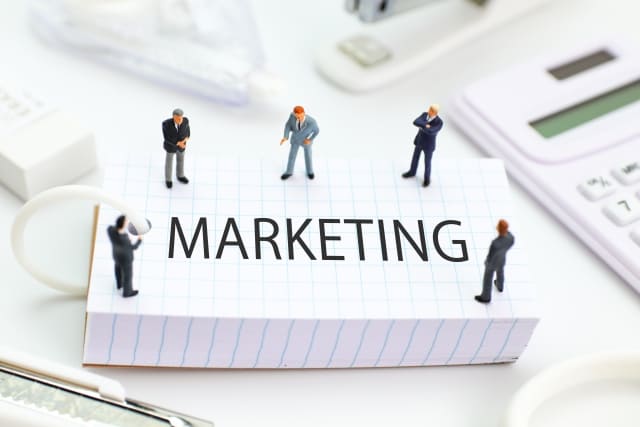 マーケティング
